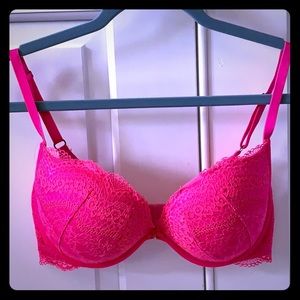 Plunge bra